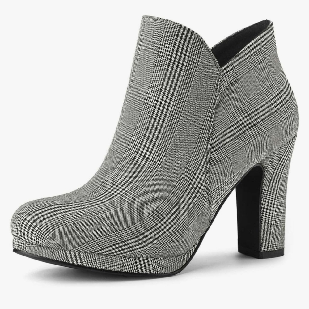 Allegra K Women's Round Toe Chunky Heeled Ankle Heel Boots sz 9